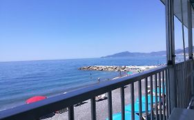 Appartamento vista mare